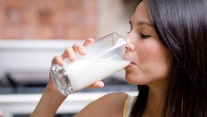Do you drink milk on an empty stomach? So find out how harmful it is to your health